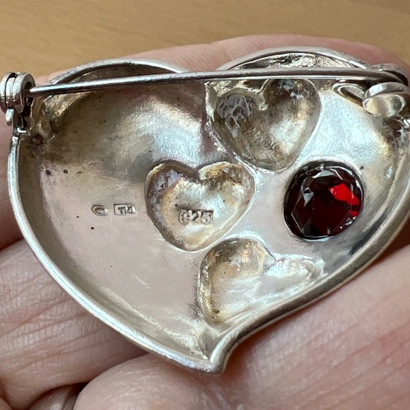 VINTAGE 925 STERLING SILVER GARNET LARGE PUFFY TRIPLE HEART PIN BROOCH STATEMENT